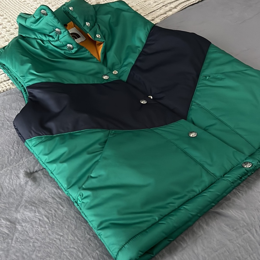 NORTH FACE WOMENS EVERGREEN VEST S - Picture 8 of 11
